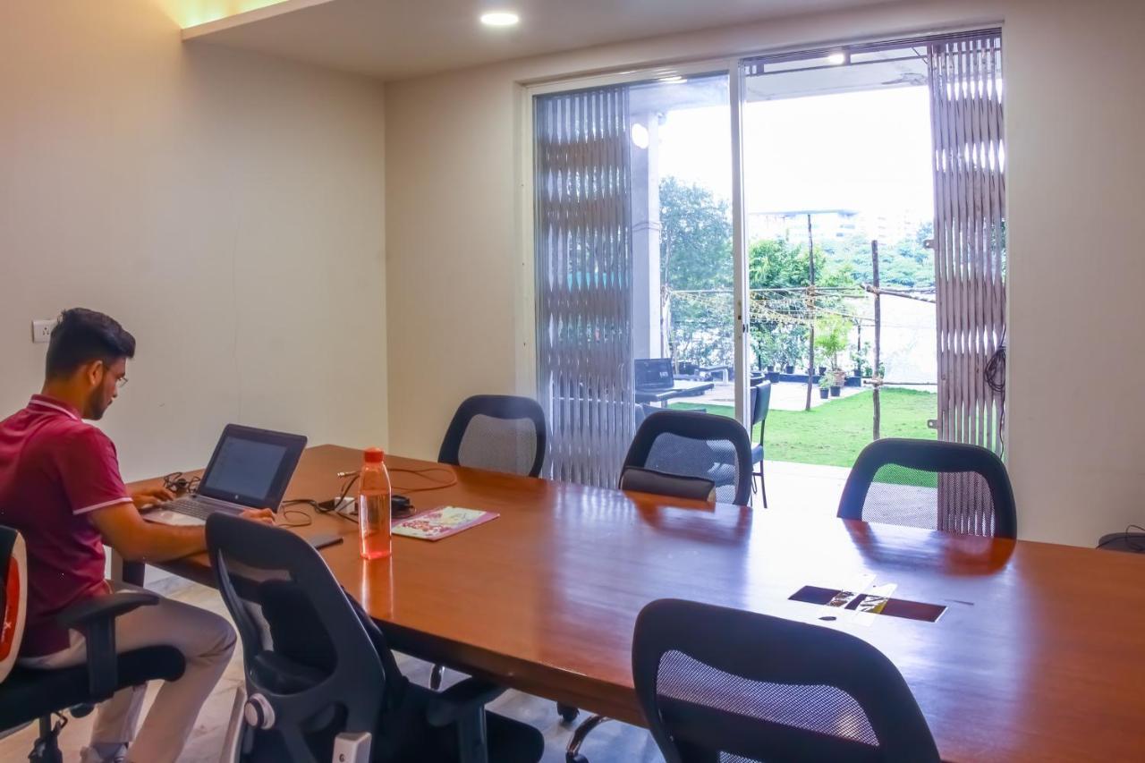 Urban Nomads Pune Riverside Colive Cowork Albergue Exterior foto