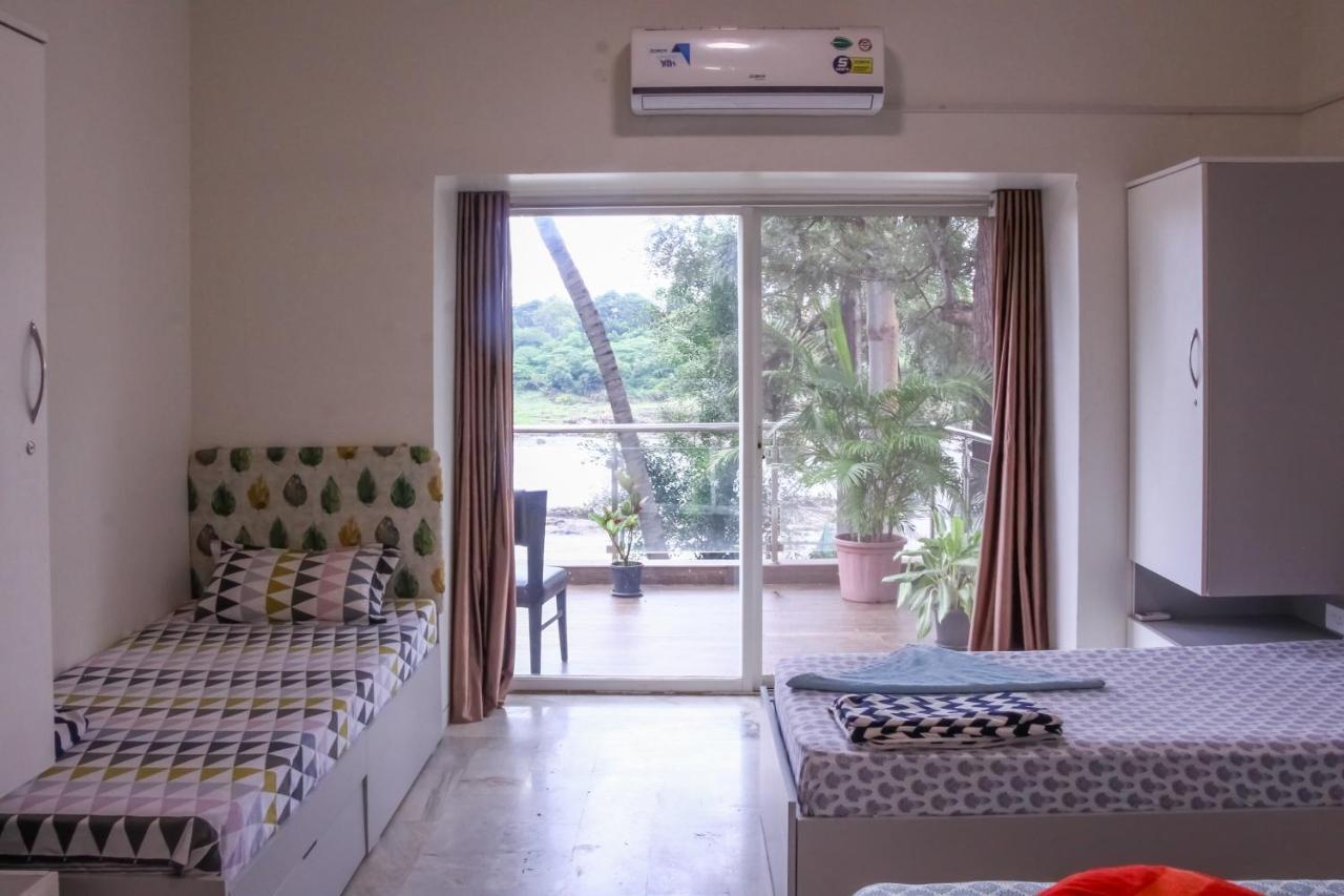 Urban Nomads Pune Riverside Colive Cowork Albergue Exterior foto