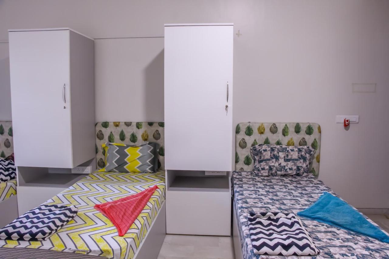 Urban Nomads Pune Riverside Colive Cowork Albergue Exterior foto